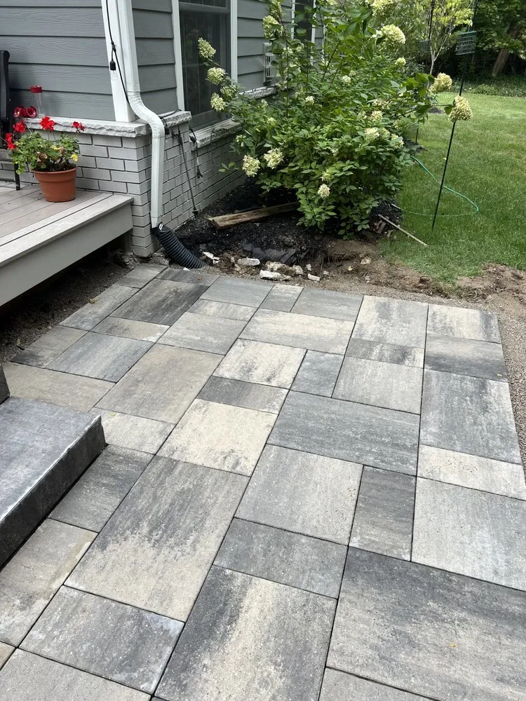 Reliable yard maintenance for outdoor upgrades across Flint, MI - R A Hardscape
