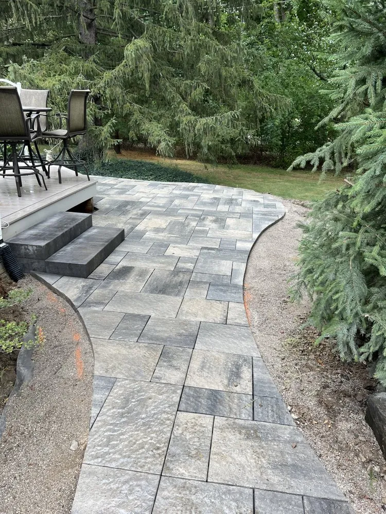 Top-rated yard cleanup service near you in Flint, MI by R A Hardscape