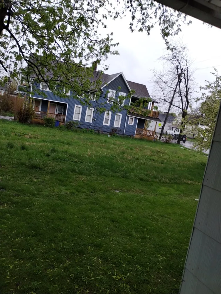 Affordable lawn mowing service experts serving Cleveland, OH - R and G Landscaping