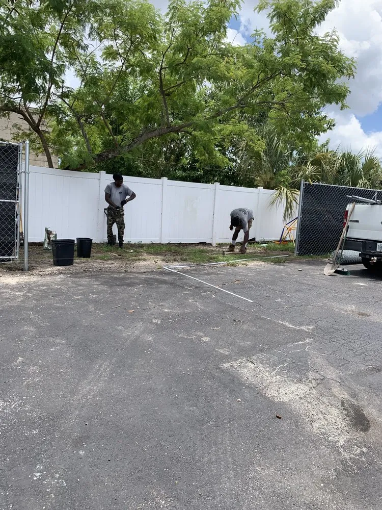 Custom garden landscaping in St. Petersburg, FL - R and M Lawn & Landscaping