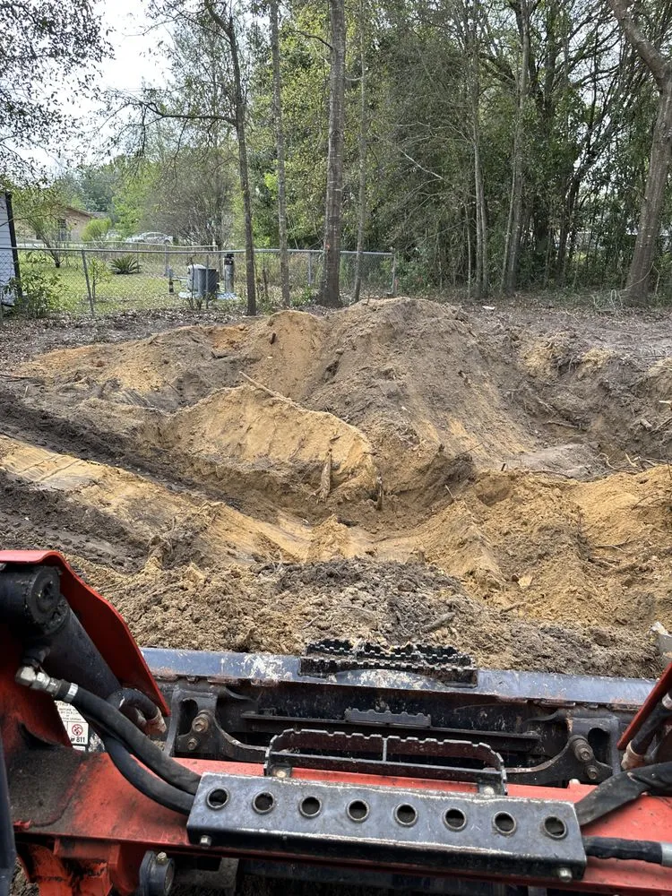 Trusted yard maintenance experts serving tallahassee, FL - R And M Lawn And Land Services