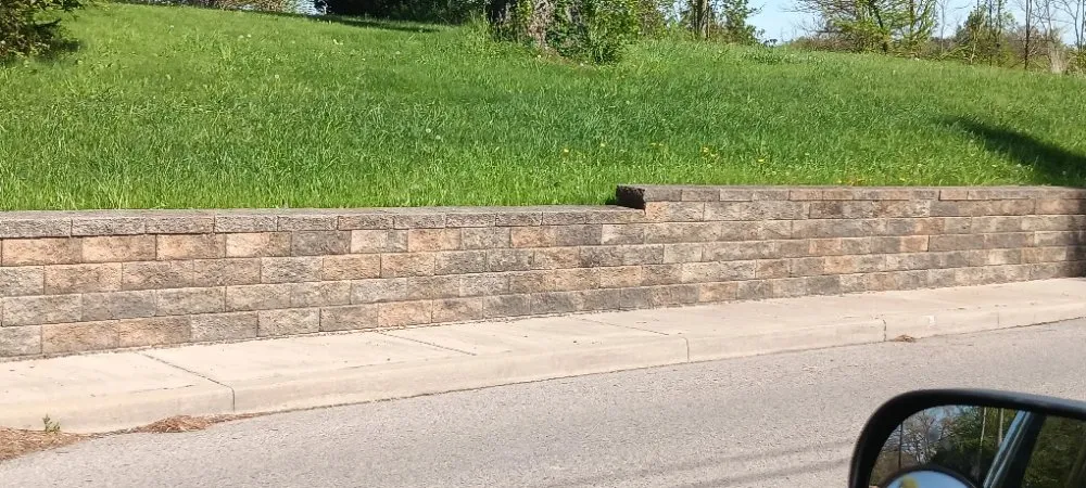 Top-rated yard maintenance for beautiful yards in Weirton, WV by R and P Pro Construction