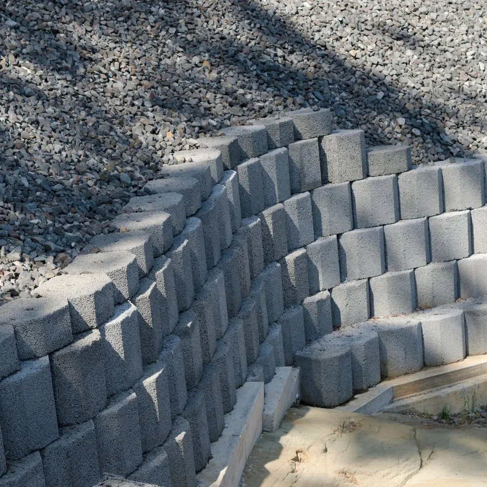 Local garden landscaping in Weirton, WV by R and P Pro Construction