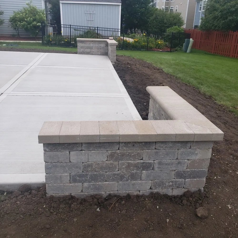 Expert outdoor landscaping experts serving Kildeer, IL - R and R Landscaping and design