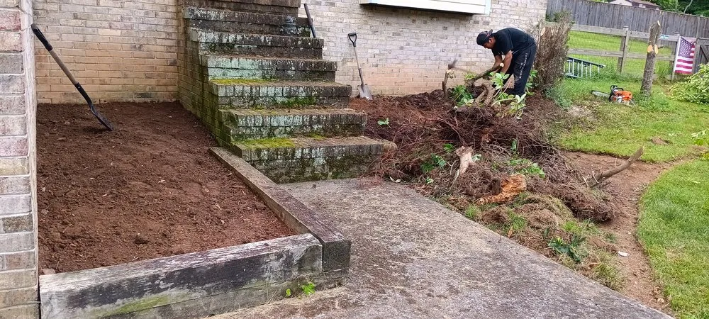 Reliable lawn mowing service experts serving Frederick, MD - R and V Lanscaping