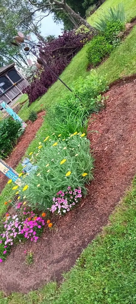 Reliable residential landscaping experts serving Frederick, MD - R and V Lanscaping