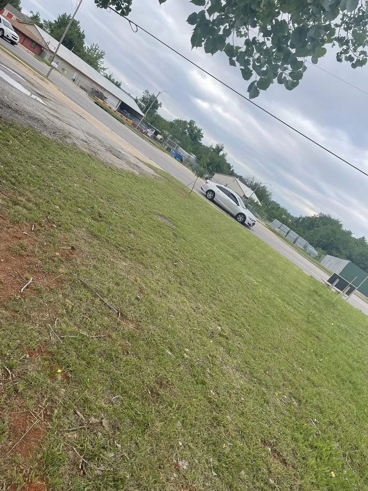 Custom garden landscaping in Oklahoma City, OK - R and Y Lawn Care Service