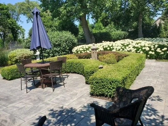 Affordable landscape design experts serving Indianapolis, IN - R D Tisdale landscaping company