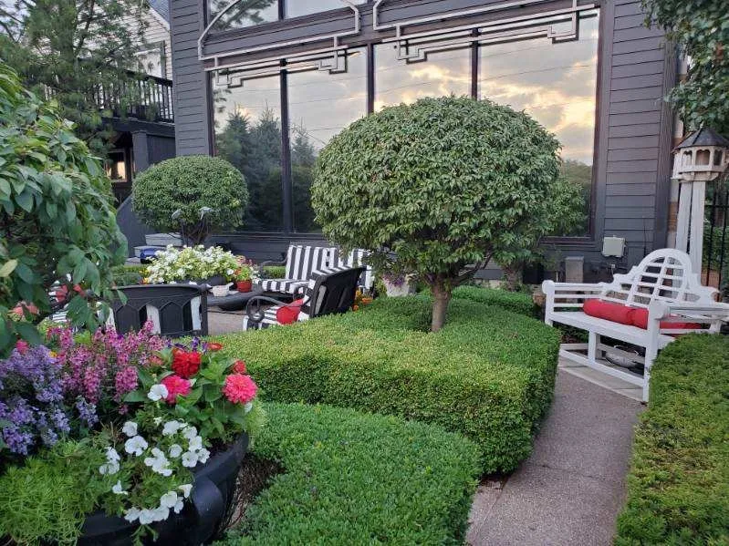 Expert landscape installation experts serving Indianapolis, IN - R D Tisdale landscaping company