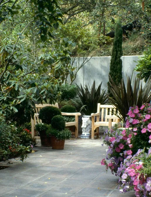 Reliable outdoor landscaping for beautiful yards in Shoreline, WA by R. David Adams Associates