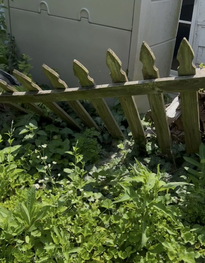 Custom garden landscaping experts serving Wauconda, IL - R. Duran's Landscaping