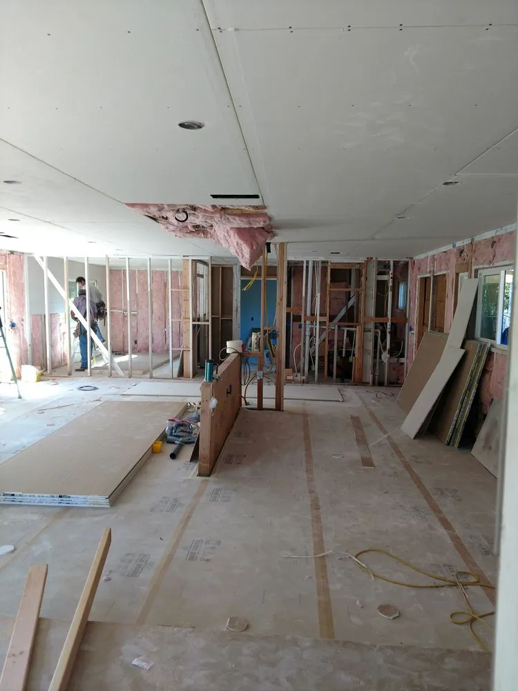 Custom residential landscaping for year-round maintenance across Vista, CA - R E U Construction