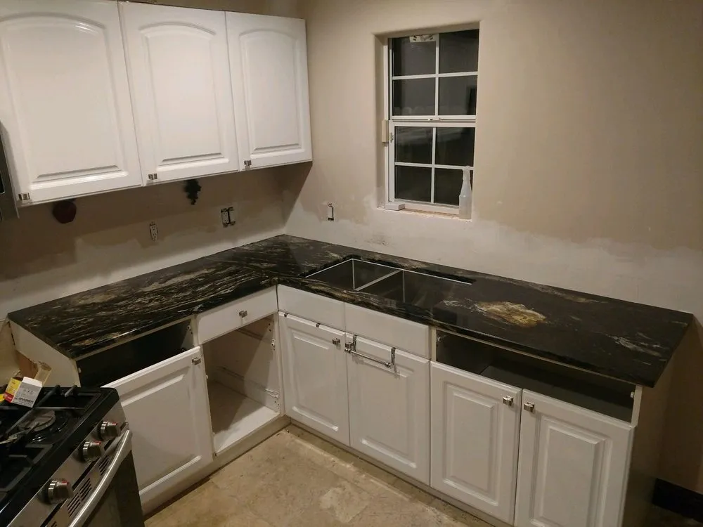 Trusted lawn mowing service in Vista, CA - R E U Construction