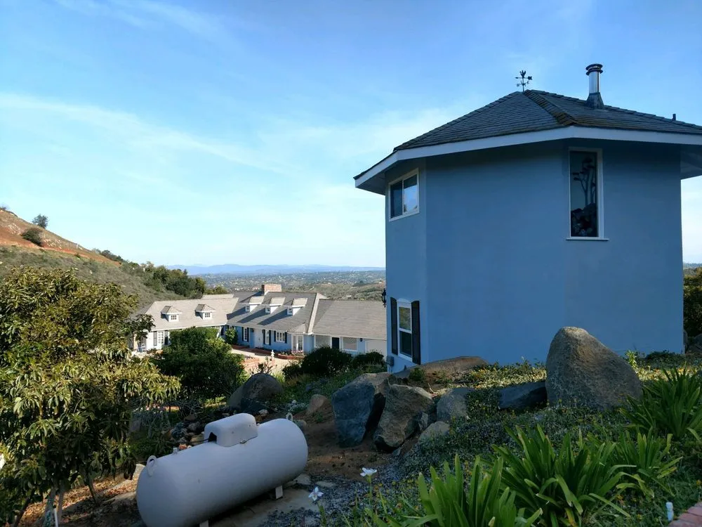 Custom landscape design in Vista, CA - R E U Construction