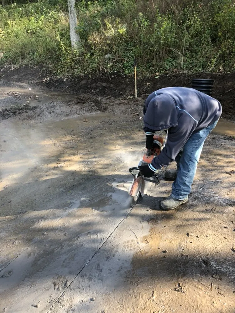Professional yard cleanup service experts serving Harpers Ferry, WV - R G Biggs Excavating