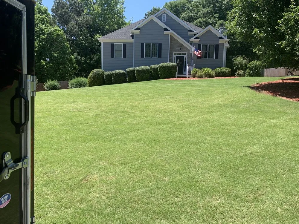 Top-rated yard cleanup service in Waleska, GA by R Grassing Company