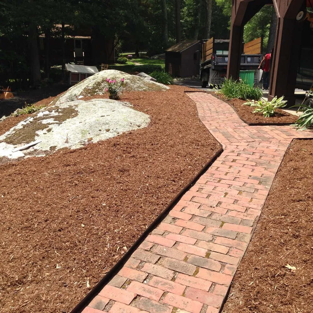 Top-rated yard maintenance for beautiful yards across North Scituate, RI - R. J. Lawncare