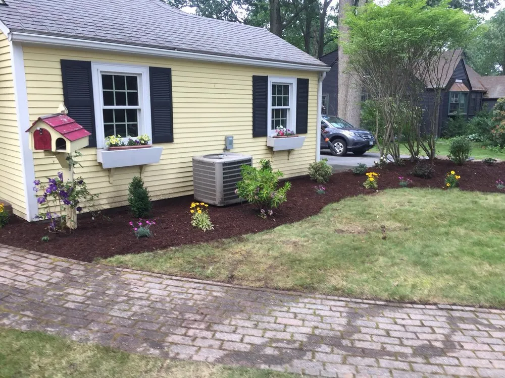 Expert garden landscaping in North Scituate, RI - R. J. Lawncare