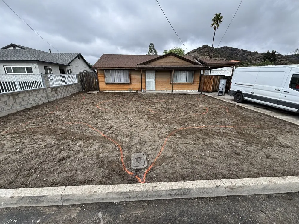 Custom landscaping services in Calabasas, CA by R Landscaping & Tree Service