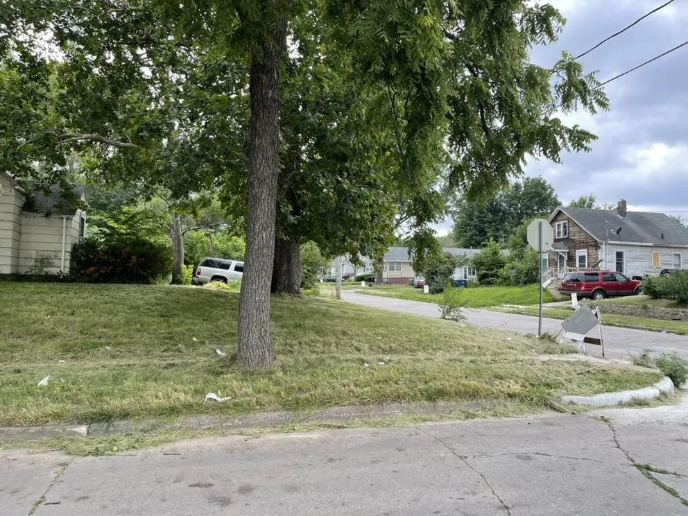 Custom landscaping services in Altoona, IA by R Lawn Care