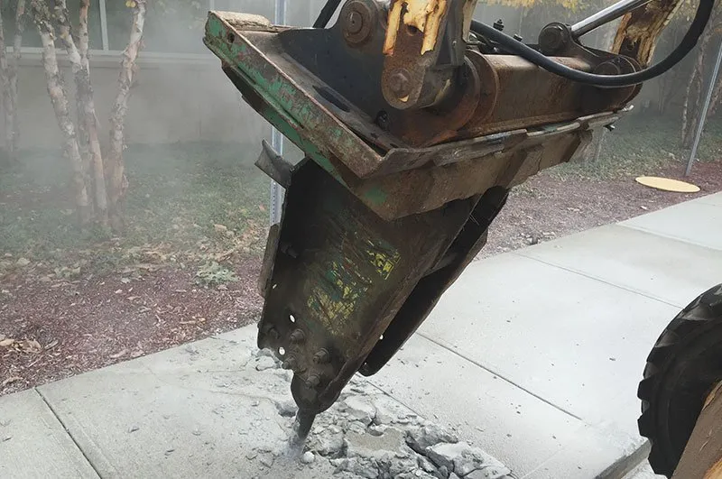 Affordable lawn care service in Bay Shore, NY - R. Mastrangelo Landscaping