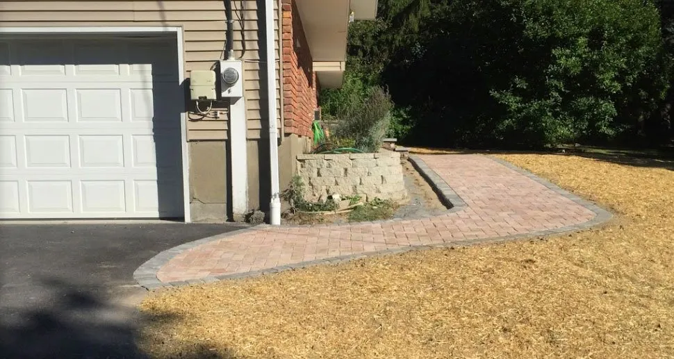 Custom lawn mowing service in Newburgh, NY by R McCormick