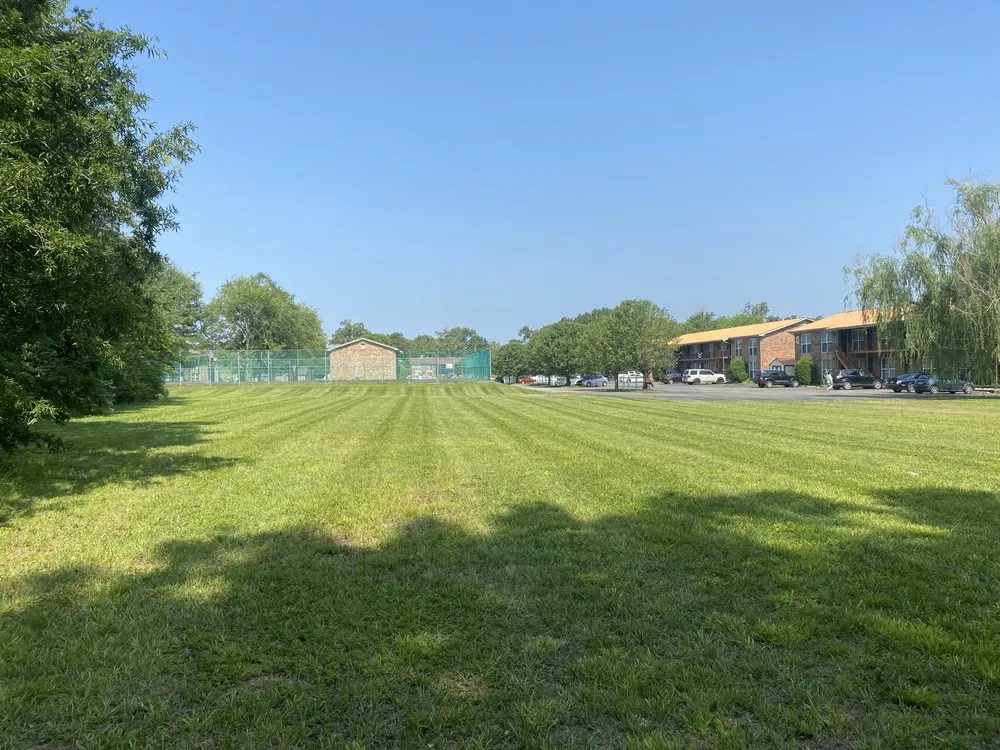 Trusted landscape installation in Manchester, TN by R n B Lawn Service