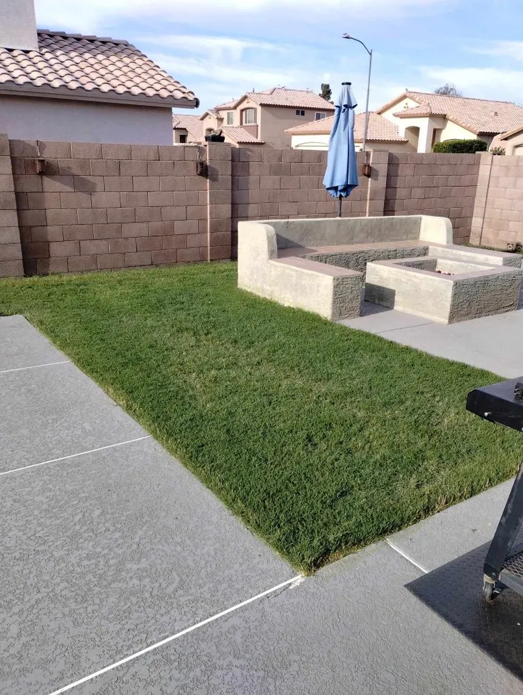Reliable lawn mowing service experts serving Phoenix, AZ - R N Complete Landscaping