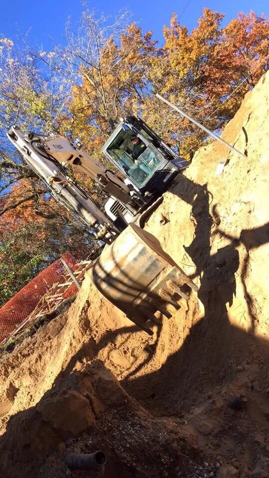 Top-rated garden landscaping experts serving Jackson, MI - R-n-D Dirtworks