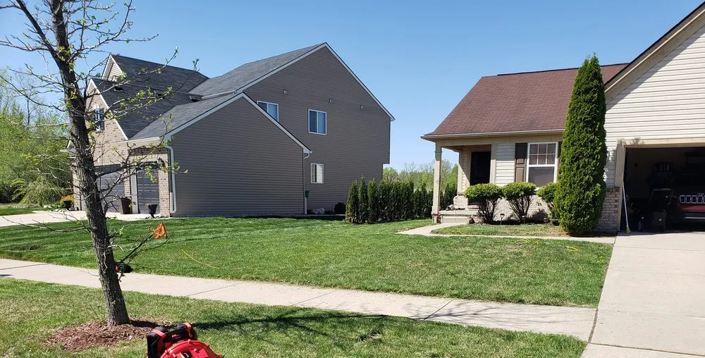 Top-rated lawn mowing service for year-round maintenance in Westland, MI by R 'n R Cuttin Green