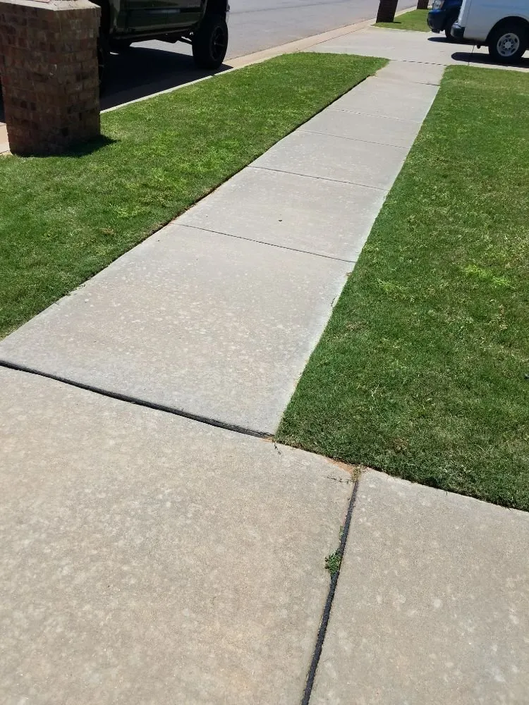 Reliable landscape design experts serving Oklahoma City, OK - R-n-S Lawn Care