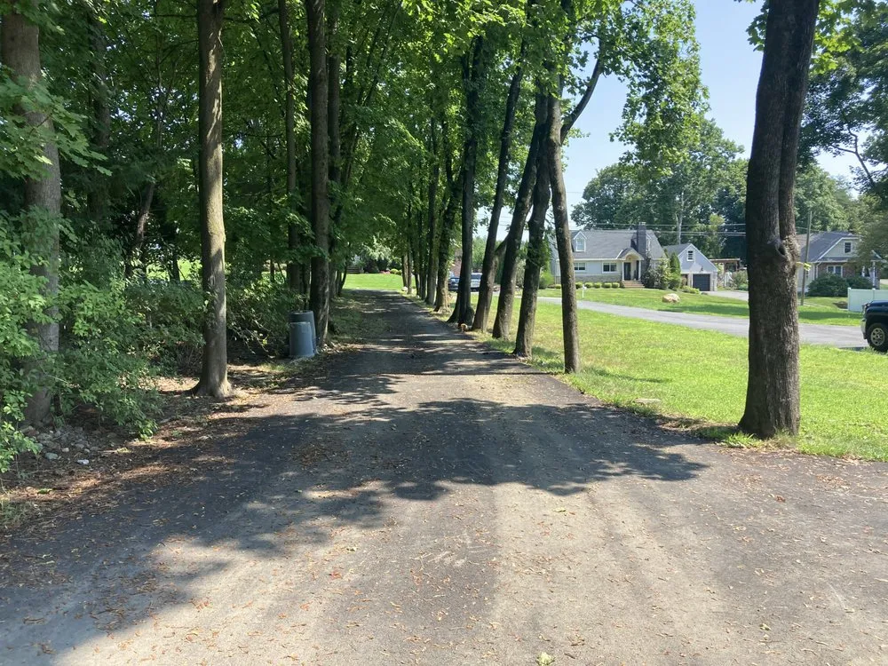 Local lawn care service in Hawthorne, NJ by R O S General Service