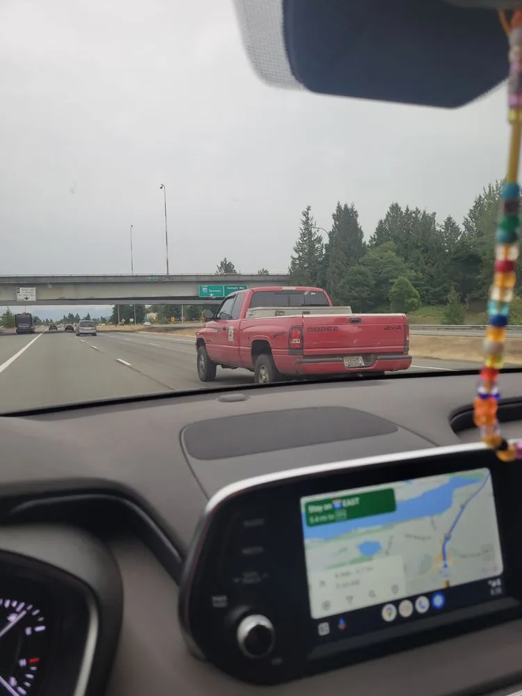 Expert yard maintenance in Issaquah, WA by R Peters Services