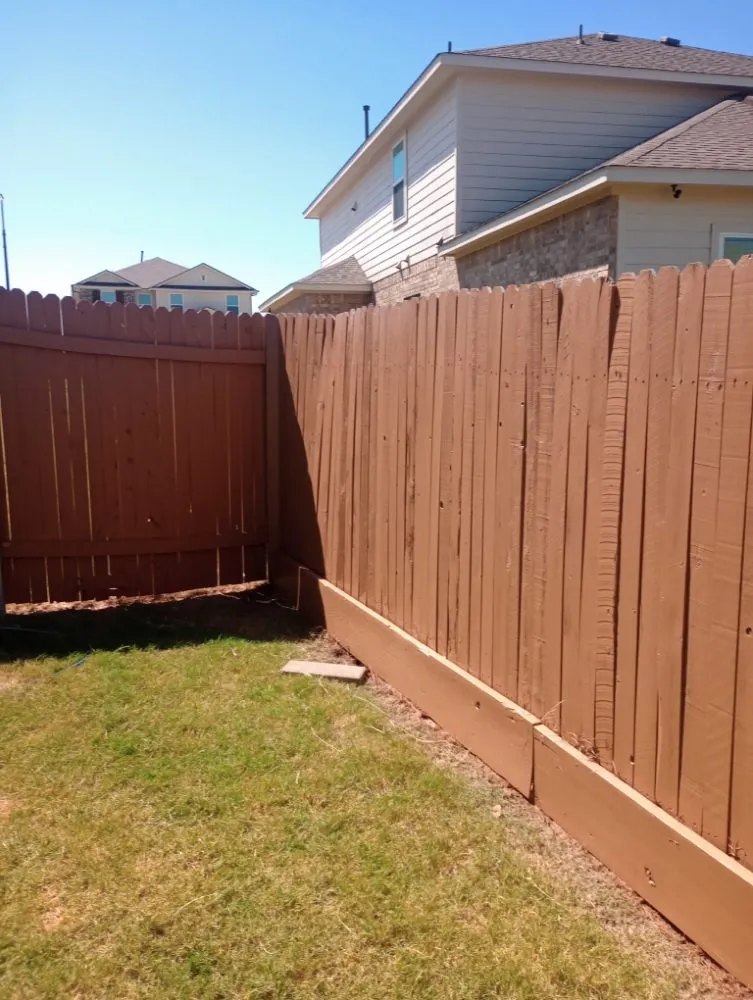 Custom lawn care service experts serving Austin, TX - R R Service's