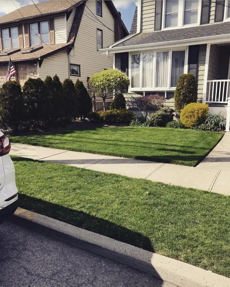Local yard maintenance for beautiful yards across North Babylon, NY - R Rodriguez #1 Landscaping