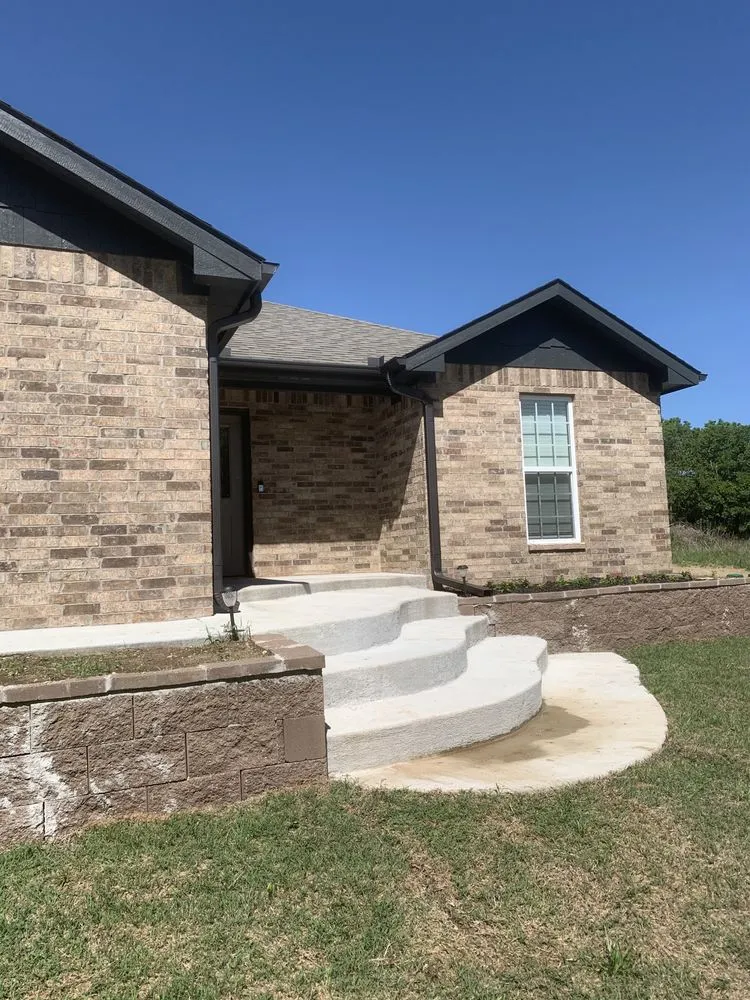 Local outdoor landscaping in Roff, OK by R Town Guttering