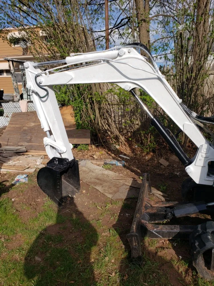 Professional yard cleanup service experts serving Bound Brook, NJ - R Valverde Landscaping and Tree