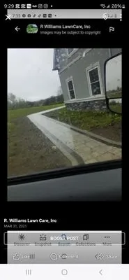 R Williams Lawn Care Logo