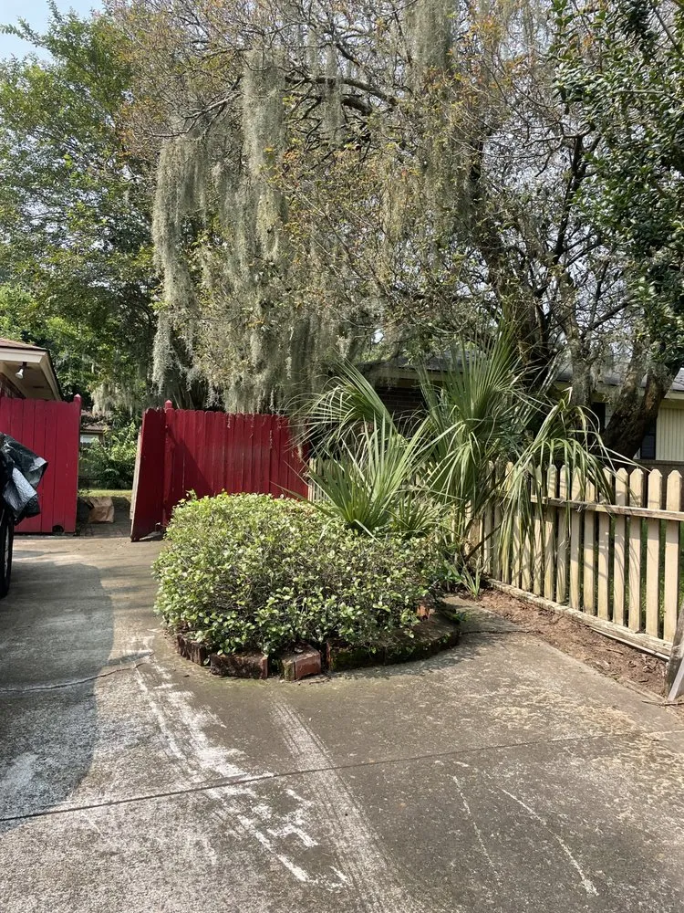 Trusted lawn mowing service for beautiful yards in Savannah, GA by R Williams Lawn Care Service