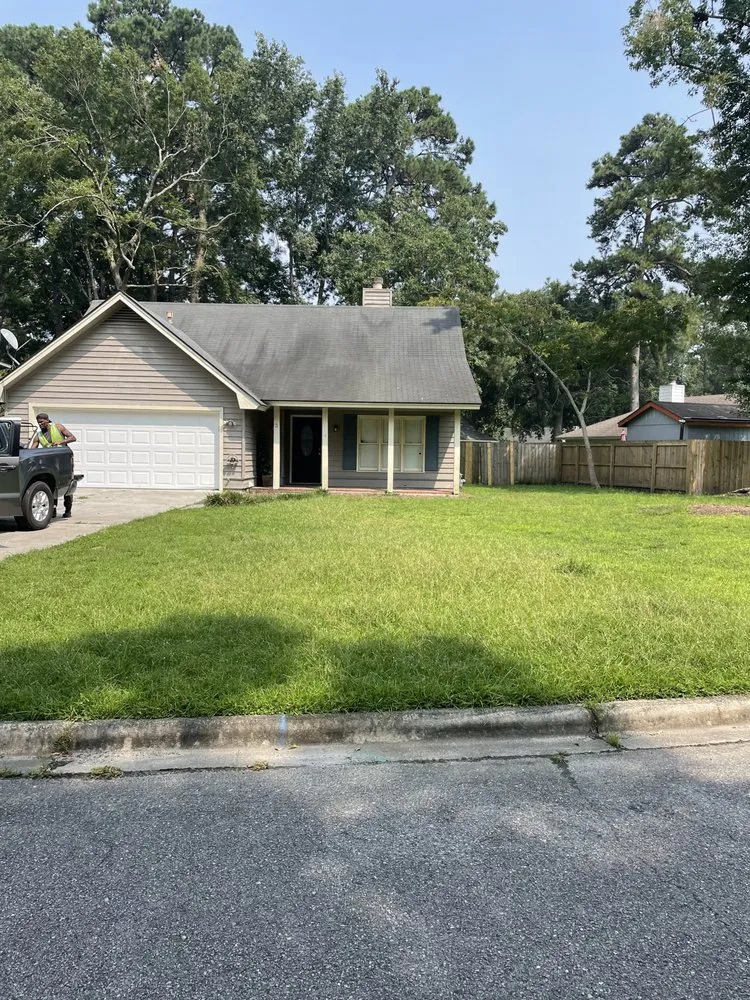 Trusted lawn care service in Savannah, GA - R Williams Lawn Care Service