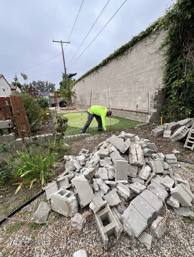 Professional residential landscaping in Oxnard, CA by R Works