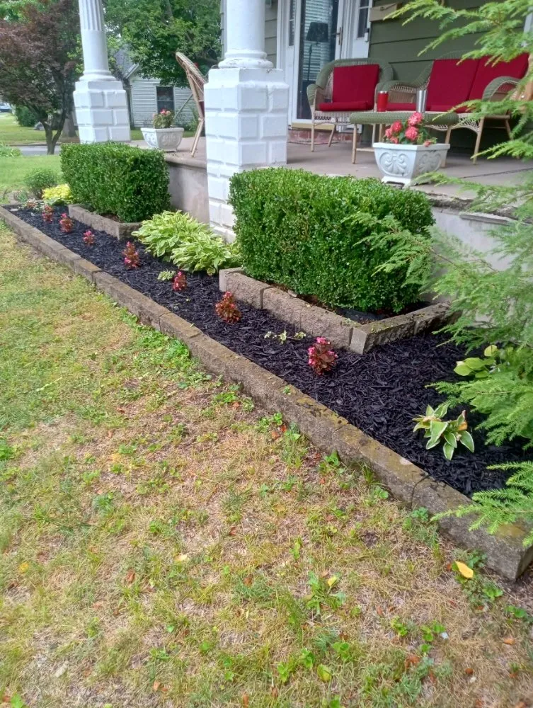 Custom outdoor landscaping in Seymour, IN by R2V B&E Services