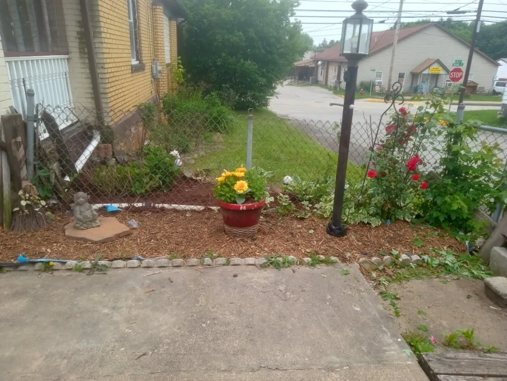 Trusted lawn care service experts serving Everson, PA - R3Dz Lawn Garden & Landscape