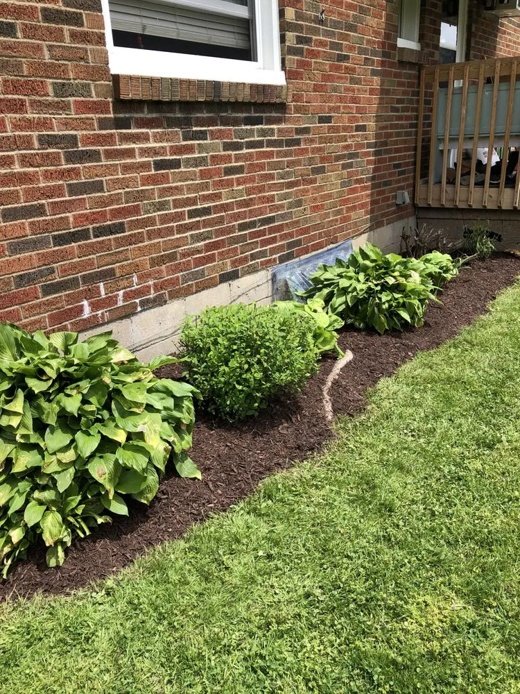 Trusted yard maintenance with custom design across Washington, PA - R6 - Full Service Landscaping