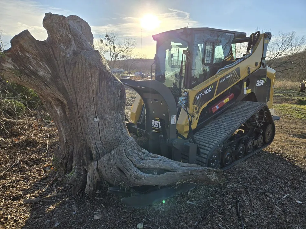 Professional outdoor landscaping for year-round maintenance across Albany, TX - R6 Outdoor Services