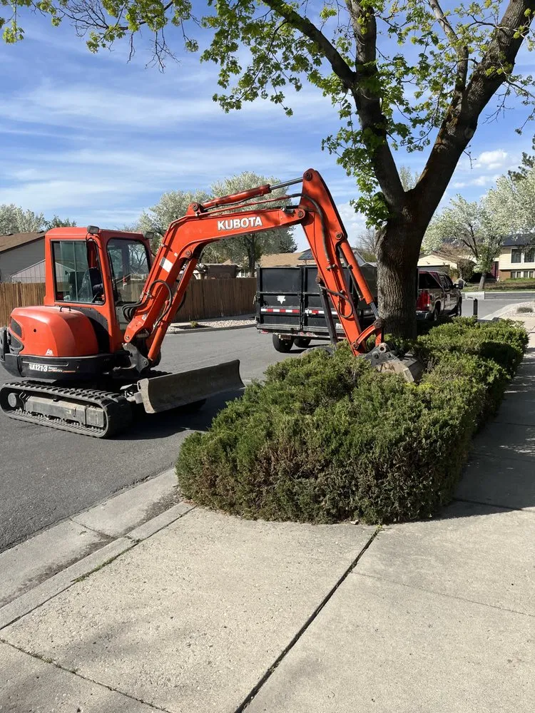 Top-rated lawn mowing service experts serving West Valley City, UT - R7sprinklers and landscaping