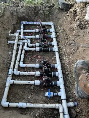 R7sprinklers and landscaping Logo