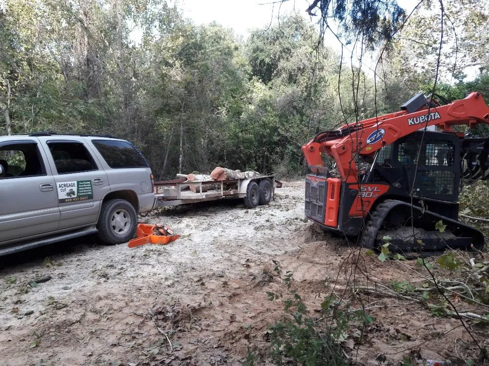 Reliable lawn mowing service in Navasota, TX - RA Land Services