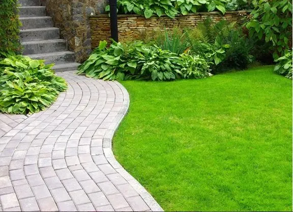 Professional lawn care service in Flemington, NJ - RA Landscaping & Design