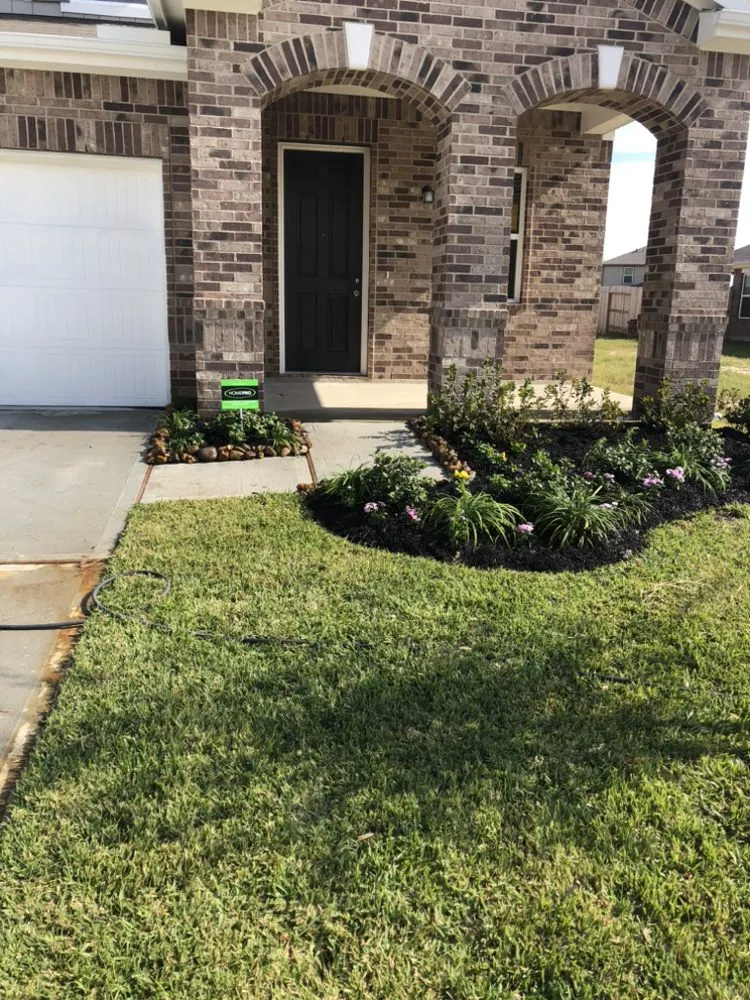 Affordable yard maintenance in Katy, TX by RA Landscaping & sprinklers